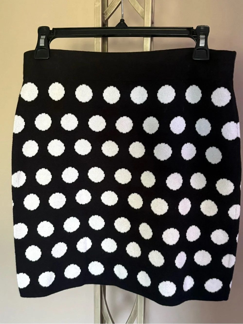 Ann Taylor The Loft Black and White Polka Dot Mini Pencil Pull On Knit Skirt